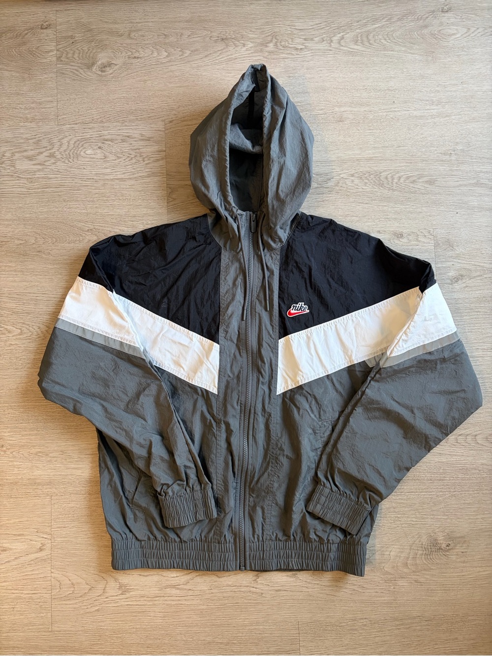 Nike Gray Hooded Windbreaker Jacket